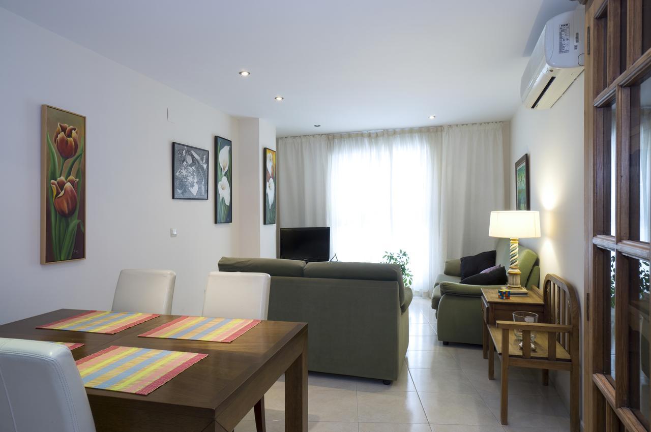 Plaza De Las Flores Apartment Малага Екстериор снимка